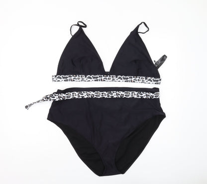 Boohoo Plus Black Animal Print Triangle Bikini