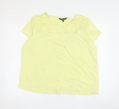 Maine New England Women's Yellow T-Shirt Size 22