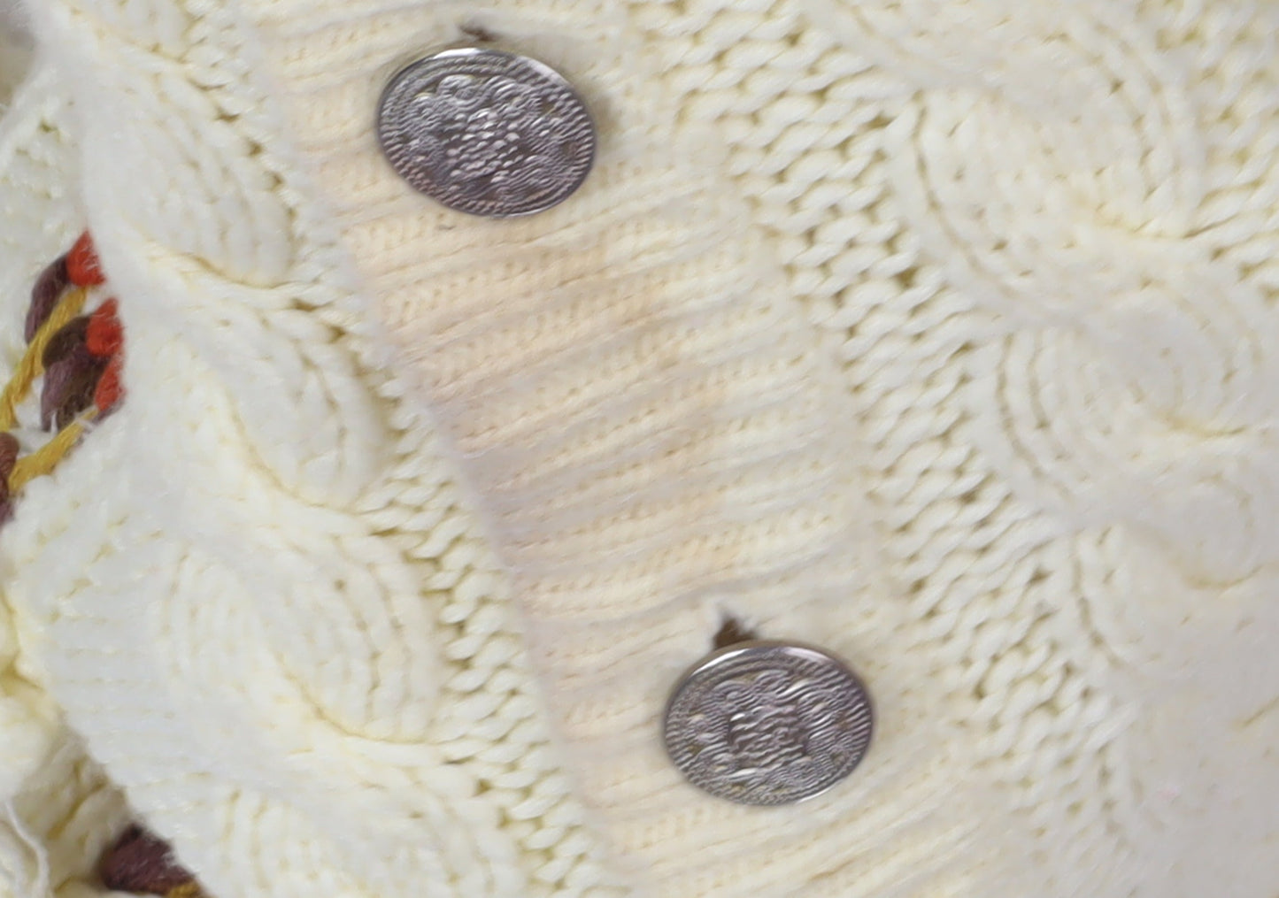 Avant Garde Women's Ivory Cable-Knit Cardigan - One Size