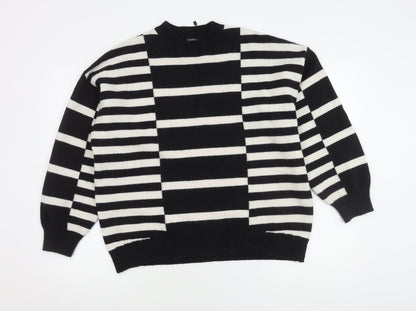Boohoo Women's Black Striped Pullover Jumper M