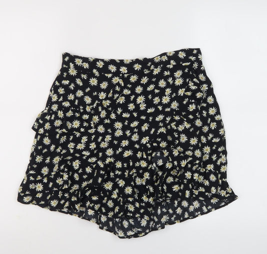 Zara Women's Black Floral Shorts M