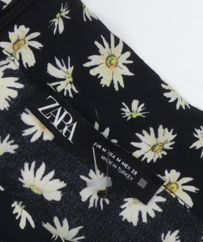 Zara Women's Black Floral Shorts M