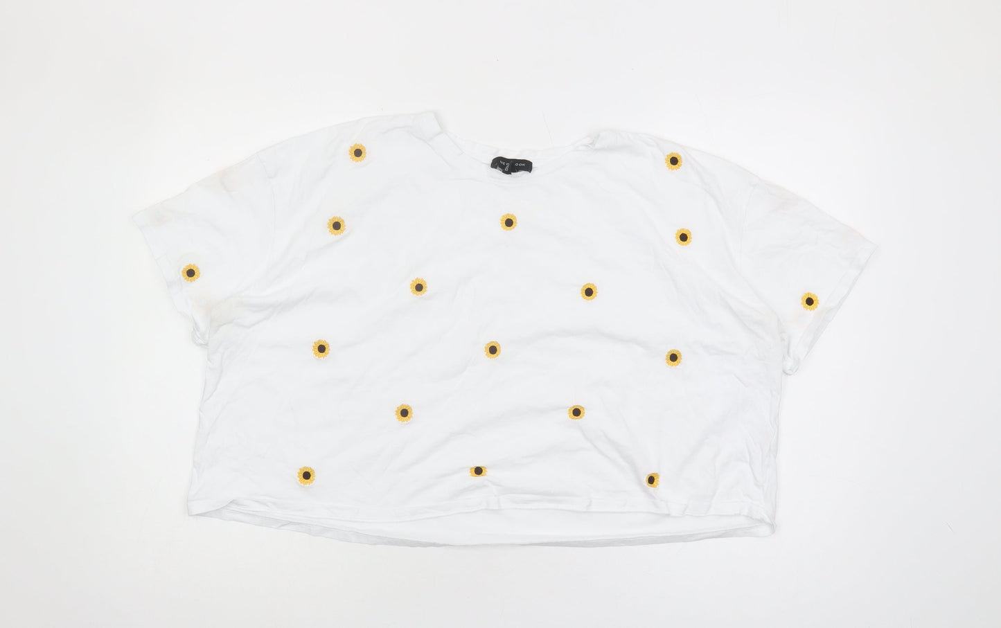 New Look Women's White Floral Cropped T-Shirt Size 22