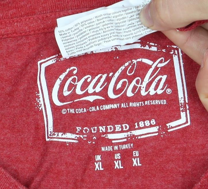 Mens UK Size XL Coca-Cola Red  T-Shirt