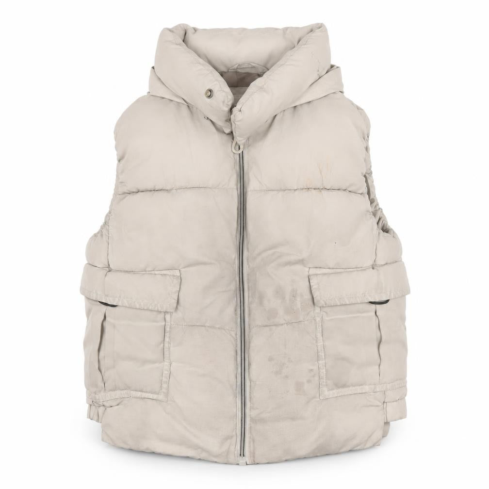 Front view of Zara girls’ beige puffer jacket 4-5 years