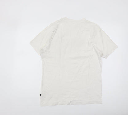 Puma Men's White Graphic Logo T-Shirt, Medium