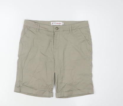 GATrendz Women's Beige Chino Shorts M Casual