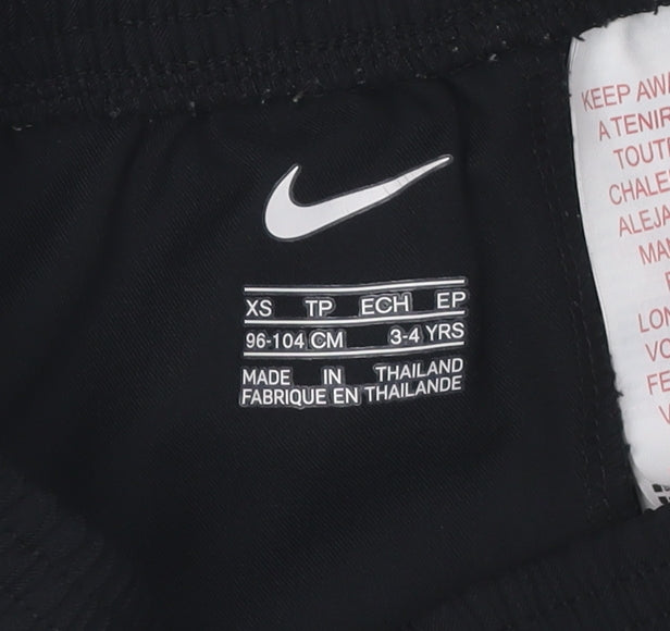 Nike Boys Black Football Athletic Shorts XS Manchester City