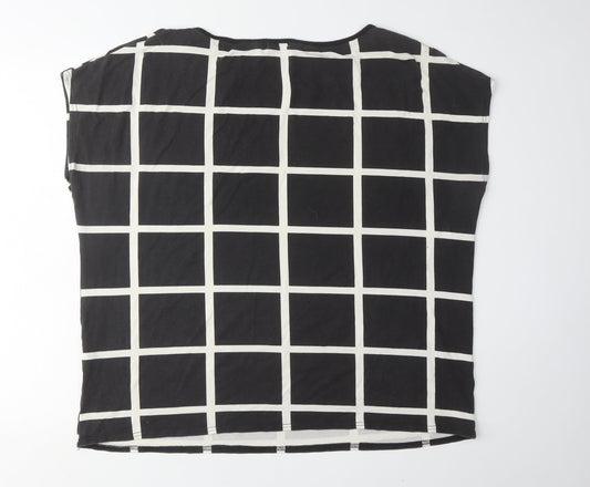 Boohoo Women's Black Check T-Shirt Size 22