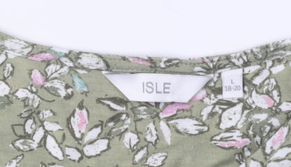 Isle Women's Green Floral 3/4 Sleeve Top Size L