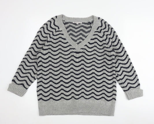 Gap Women's Grey V-Neck Pullover Jumper Size L