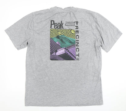 Hiker Babe Men's Grey Graphic Print T-Shirt, Size L
