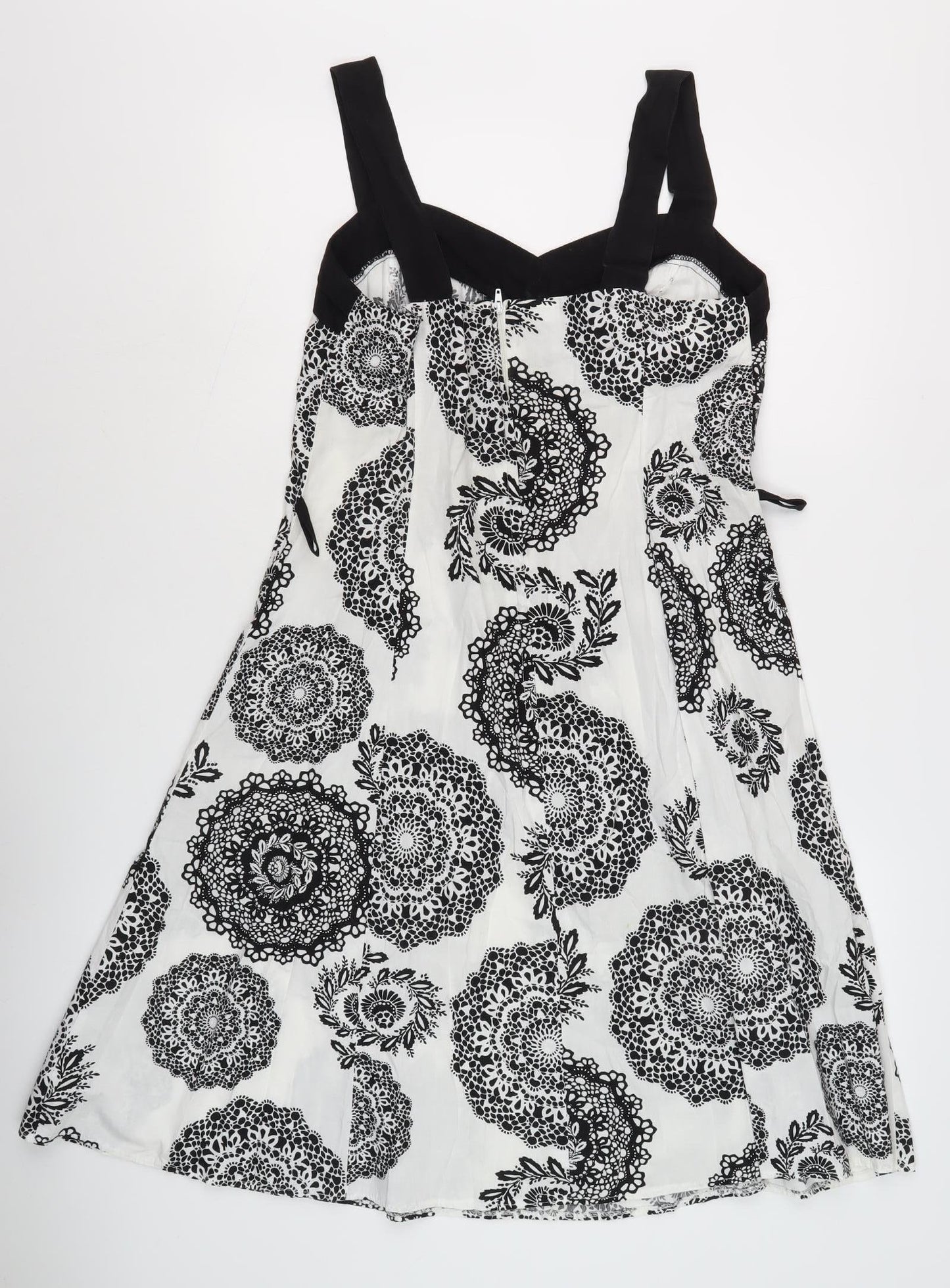 Merien Hall Women's White Floral Dress 14 Sleeveless
