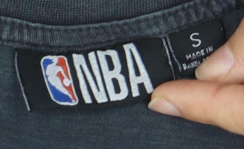 NBA Chicago Bulls Men's Black S Graphic T-Shirt