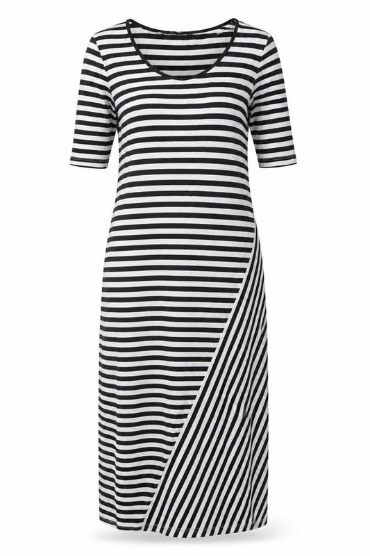 Front view of Oui Women's Black V-Neck Striped Shift Dress, size 14