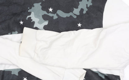 Twisted Soul Men’s XL White Hoodie with Graphic Print