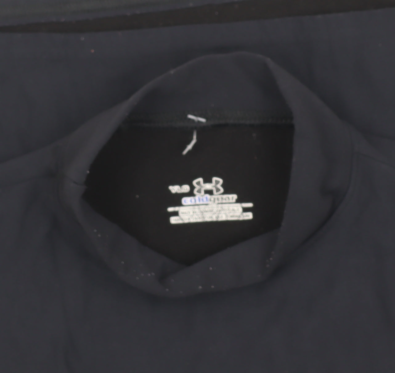 Under Armour Boys Black Long Sleeve Sport T-Shirt Size 10