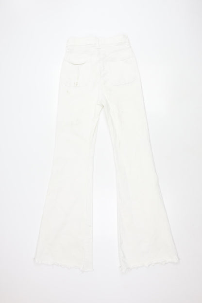 PrettyLittleThing Women's White Jeans Size 6