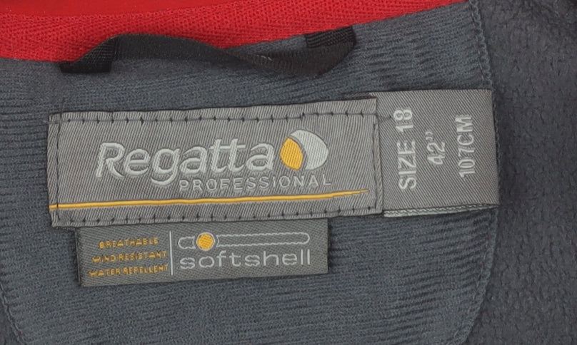Mens UK Size 42 Regatta Red Softshell