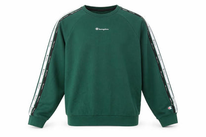 Front view of Champion boys’ green pullover sweatshirt crew neck xl