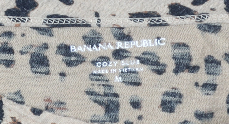 Banana Republic Women's Beige Animal Print T-Shirt M