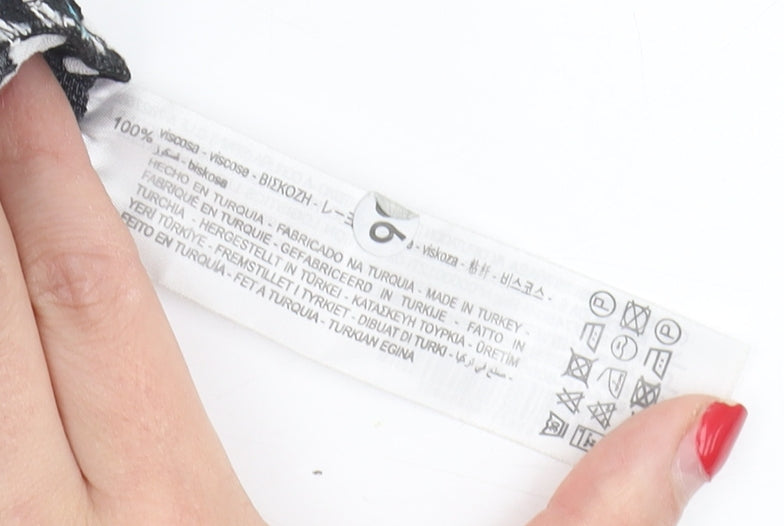 Bershka Women's Floral Skirt, Multicoloured, Size 12