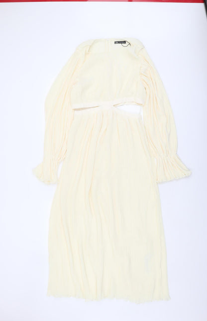 Zara Women's Ivory Flared Sleeve Cut Out Dress