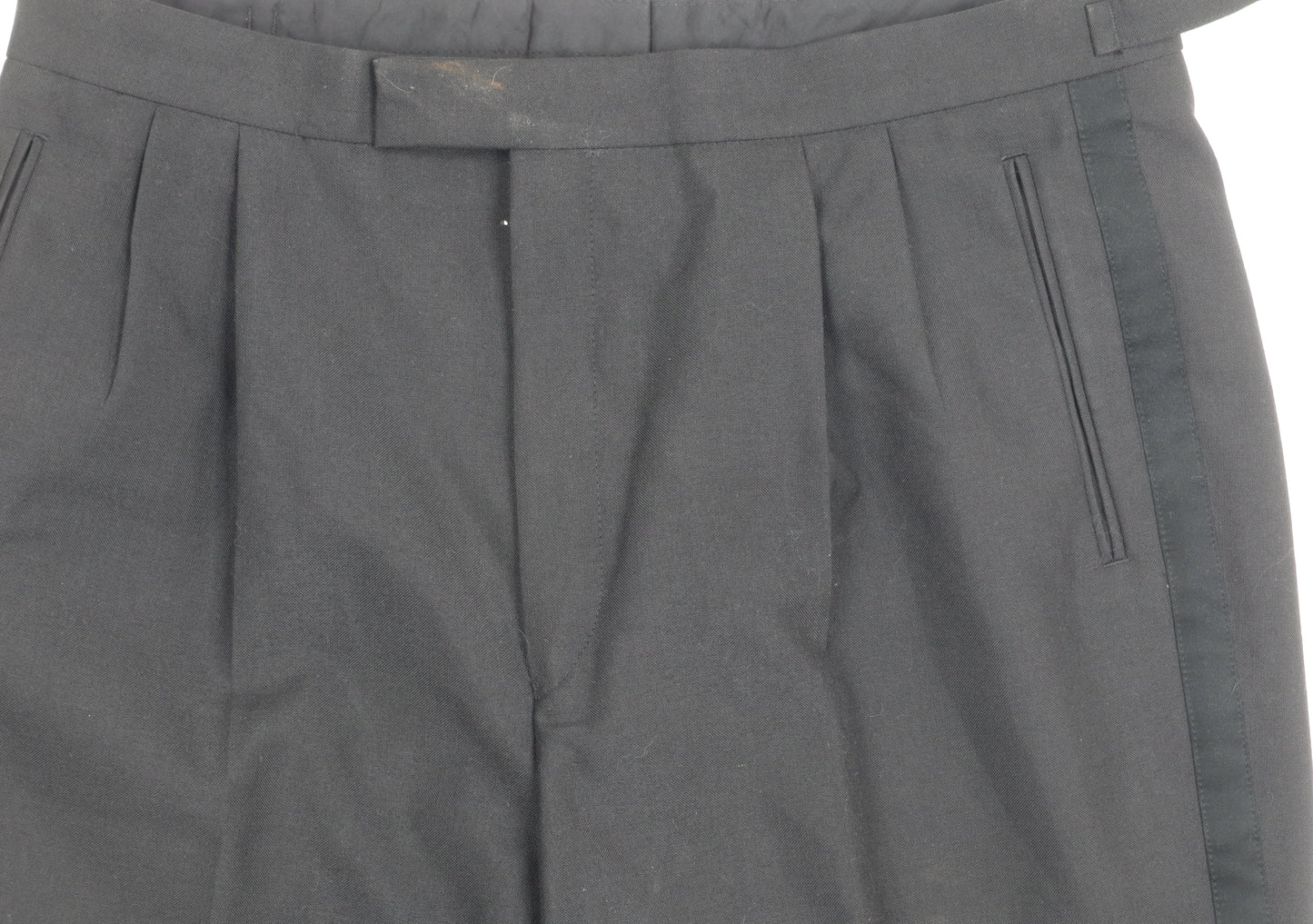 Skopes Men's Black Pleated Trousers 36L