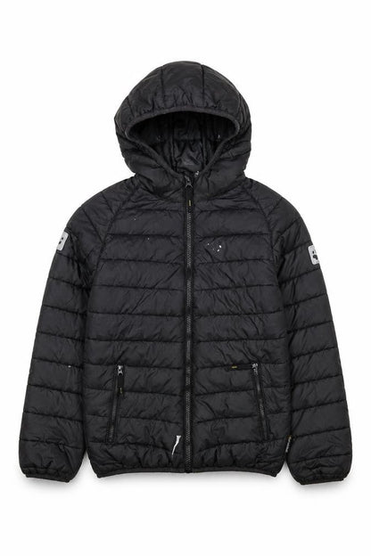 Front view of Jack Wolfskin boys’ black puffer jacket 12 years winter hooded