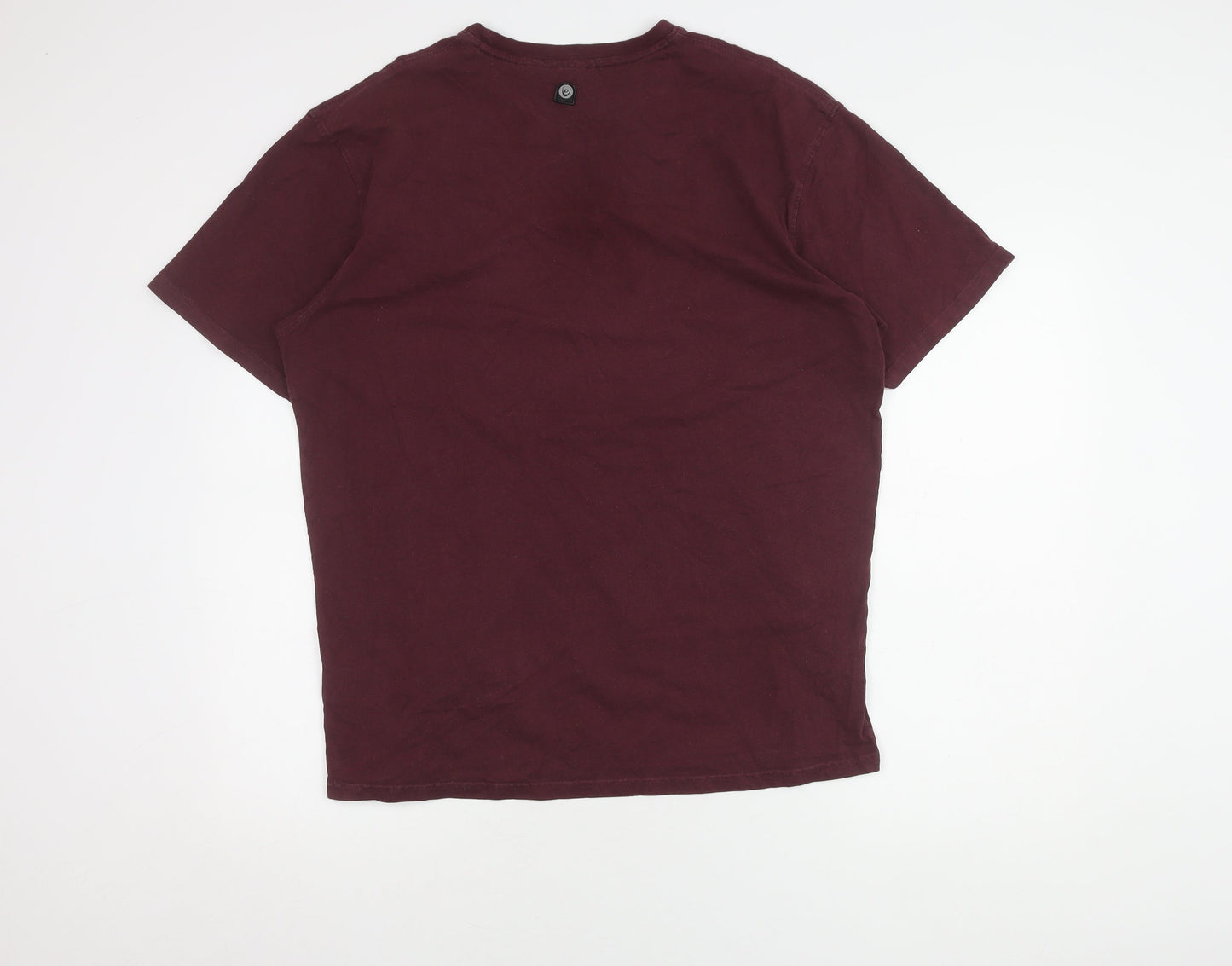 Mens UK Size 2XL Duck and Cover Red  T-Shirt