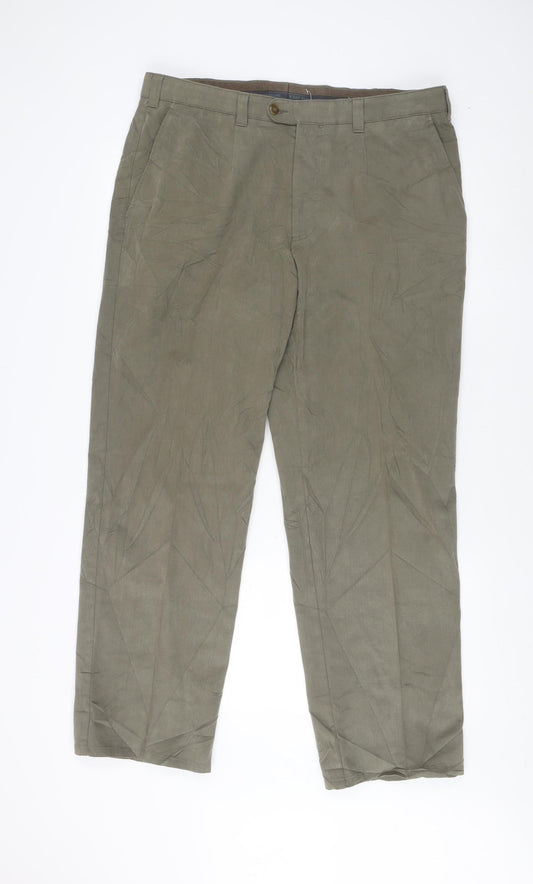 Saint Hilaire Men's Green Signature Trousers, Size 38S, Straight Leg