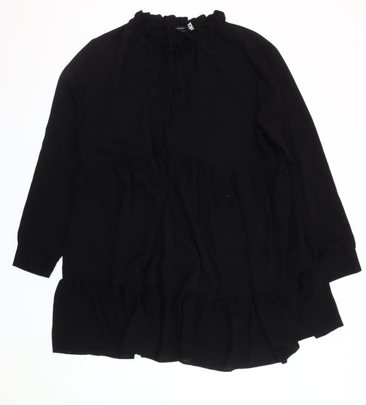 ASOS DESIGN Black Trapeze Dress in Plus Size