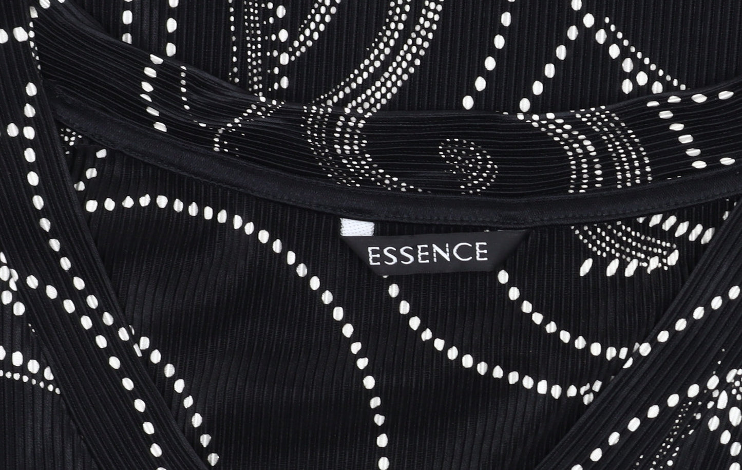 Evans Women's Black Geometric V-Neck Plus Top