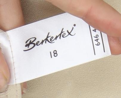 Berkertex Beige Women's Button-Up Blouse, Size 18, Short Sleeve