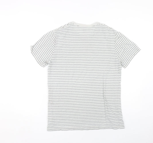 Old Navy Men's White Striped T-Shirt Crew Neck Medium