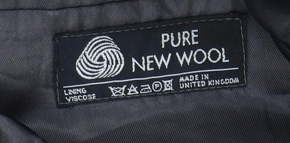 Austin Reed Men’s Grey Wool Checked Blazer 40R