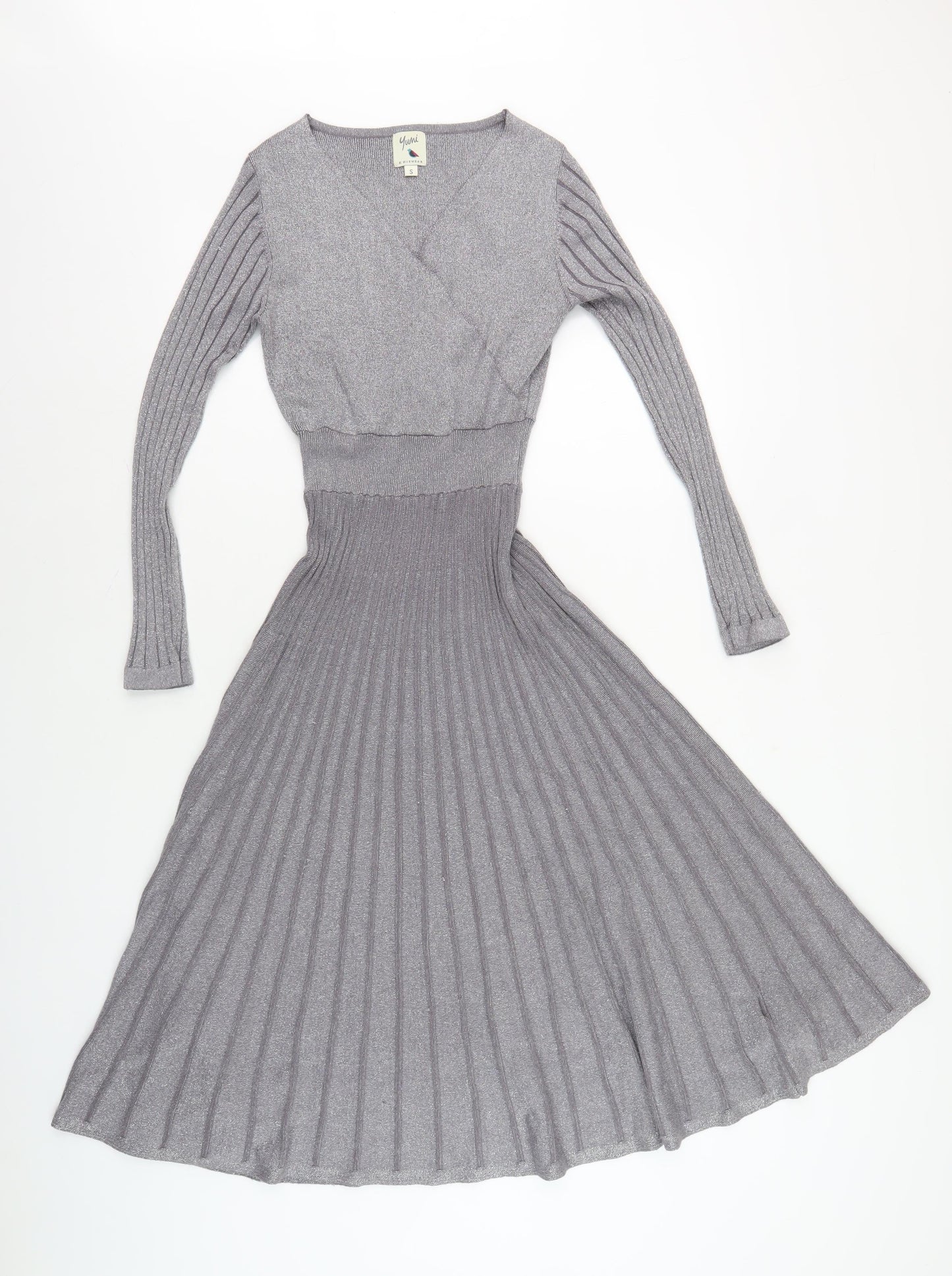 Yumi Women's Grey A-Line Knit Dress, S, V-Neck, Long Sleeve