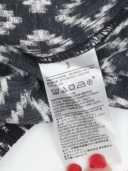 Banana Republic Women's Black Geometric Cropped Top - Size S