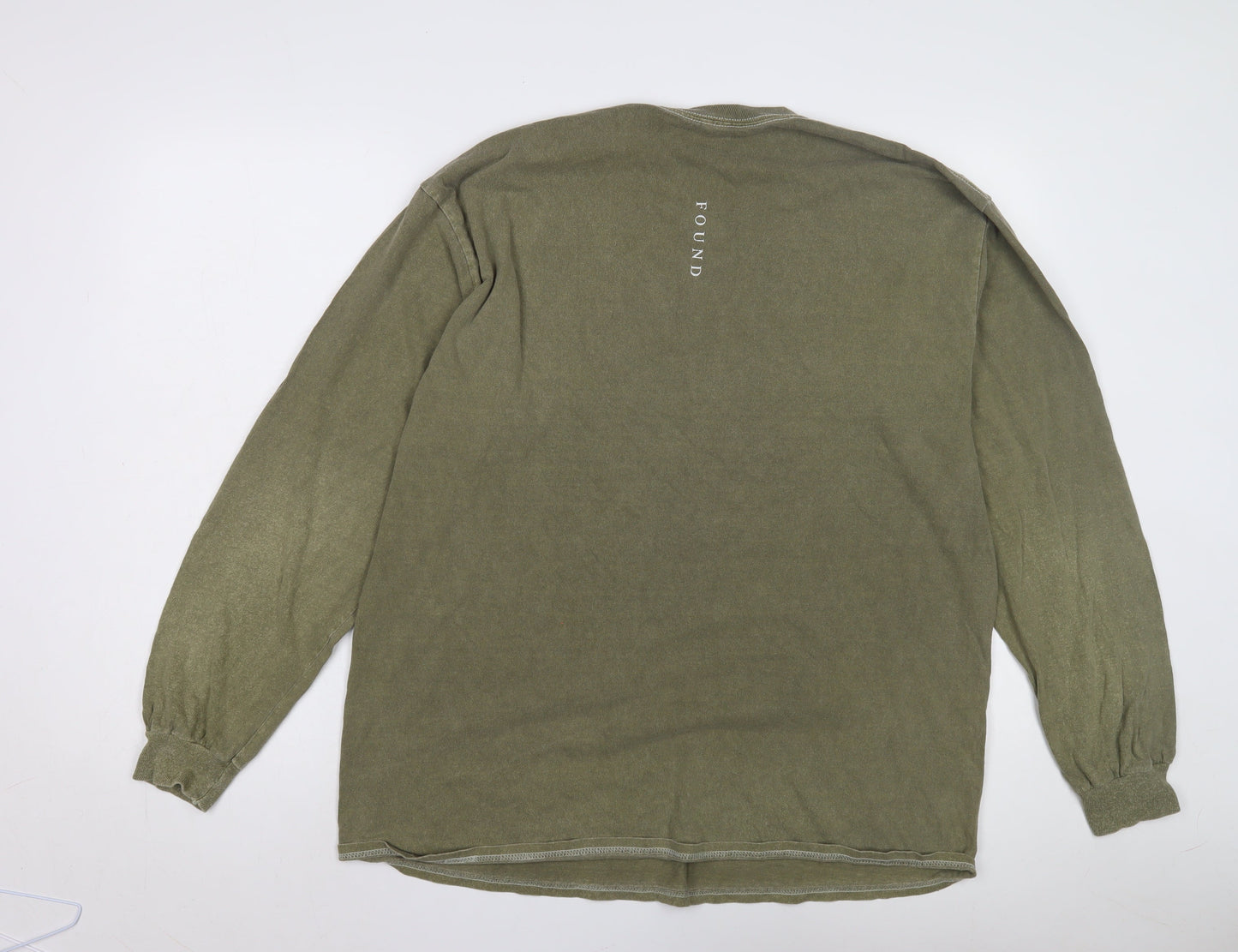 Urban Outfitters Men's Green Oversized Long Sleeve T-Shirt