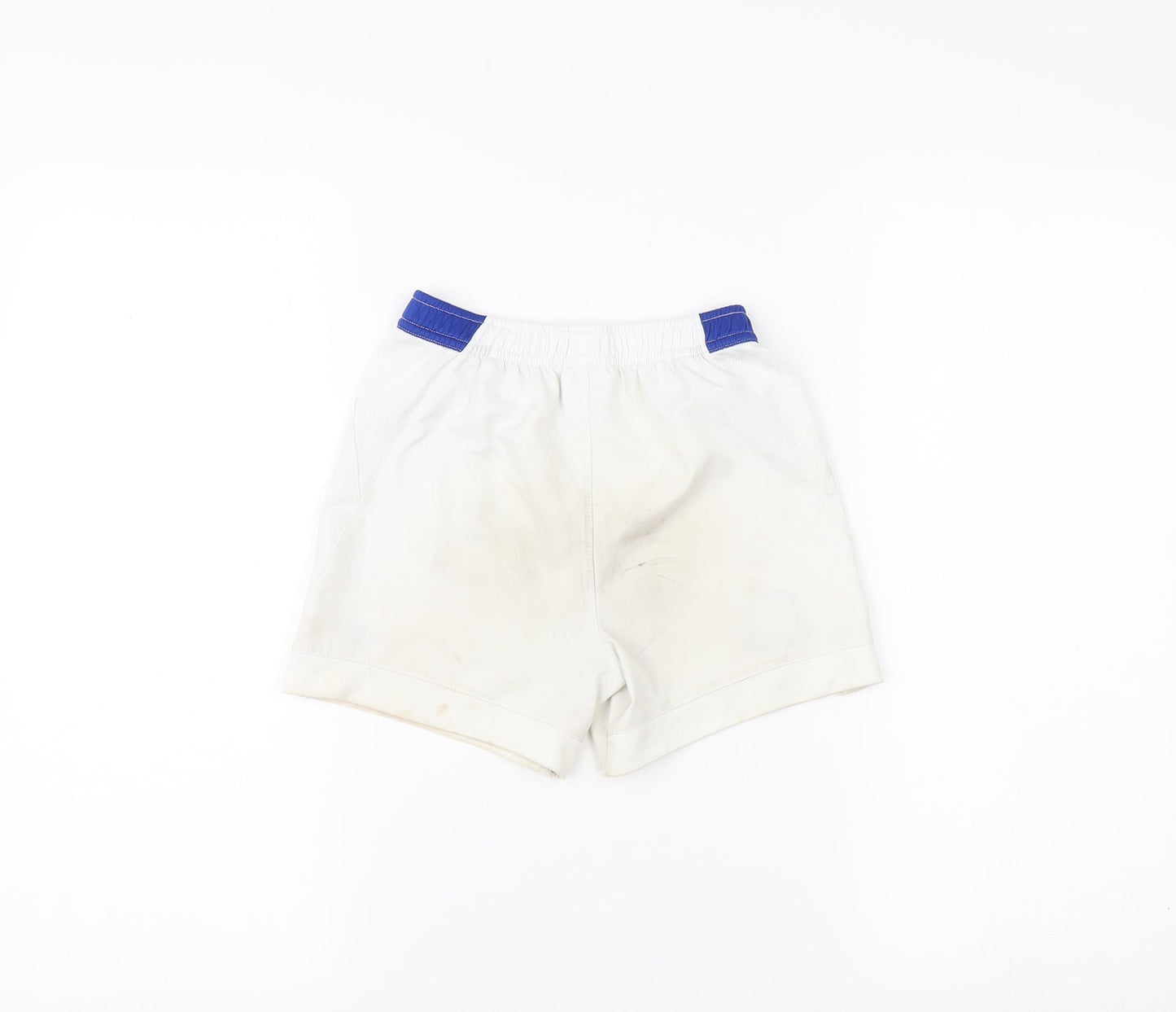 Umbro Boys White Football Athletic Shorts 4-5 Years