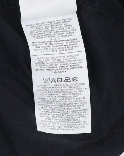 Nike Boys Black T-Shirt M Size Relaxed Fit Casual Logo