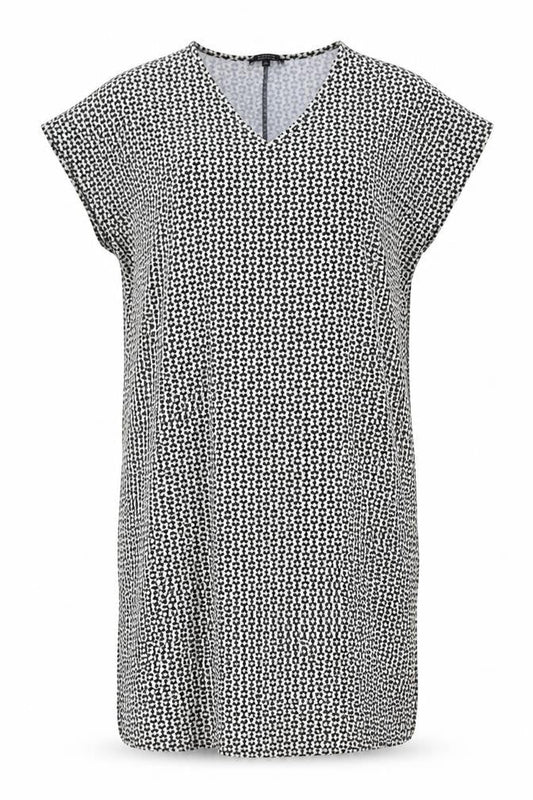 Front view of JD Williams Women's Black & White Geometric Shift 24