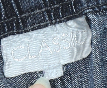 Classic Women's Black Relaxed Fit Denim Jeans