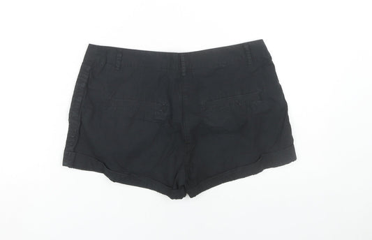 H&M Women's Black Casual Shorts Size 8 with Pockets