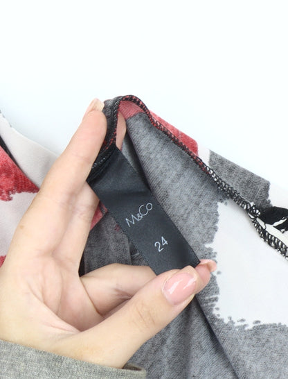 M&Co Women's Red Floral V-Neck Plus Size Top