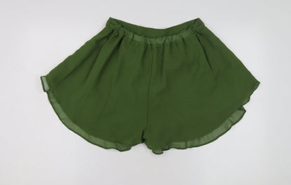 PrettyLittleThing Women's Green Ruffle Shorts Size 12