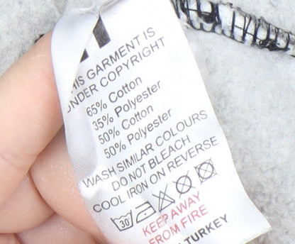 11 Degrees Men's Black Pullover Hoodie M