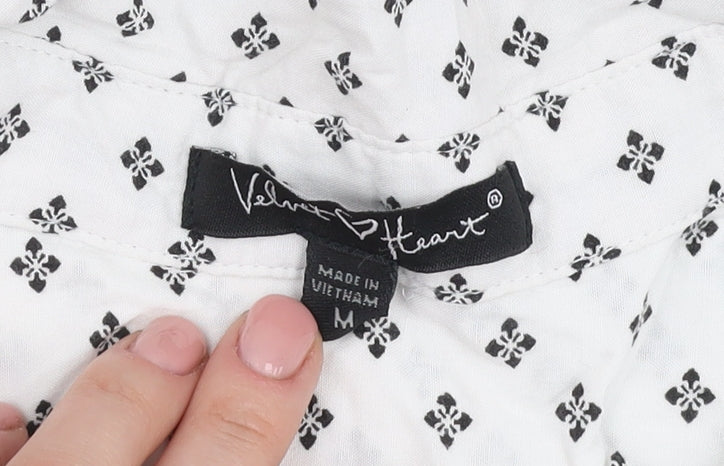 Velvet Heart Women's White Geometric Button-Up Shirt