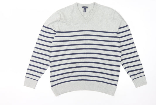 Gap Men's Grey Striped V-Neck Pullover Jumper - L