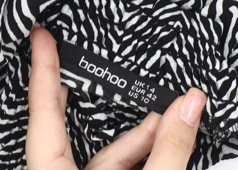 Boohoo Women's Black & White Animal Print Blouse Size 14